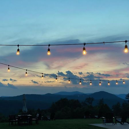 A Suite With A View + Wine Mount Airy Exteriör bild