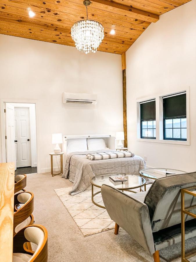 A Suite With A View + Wine Mount Airy Exteriör bild